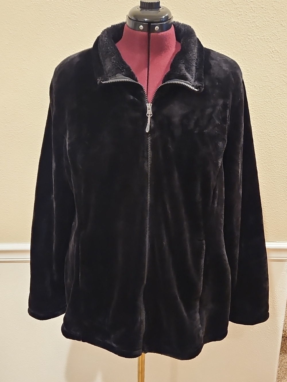 32 Degrees Women's Black Faux-Fur Zip Jacket